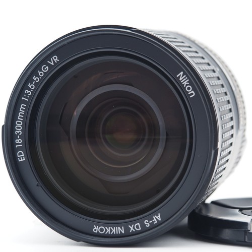 Nikon nikkor 18 300 mm - dx,