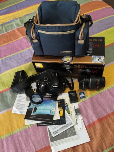 Nikon d60 con obiettivo nikkor - d60,