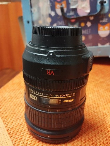 Nikon vr zoom nikkor - dx,